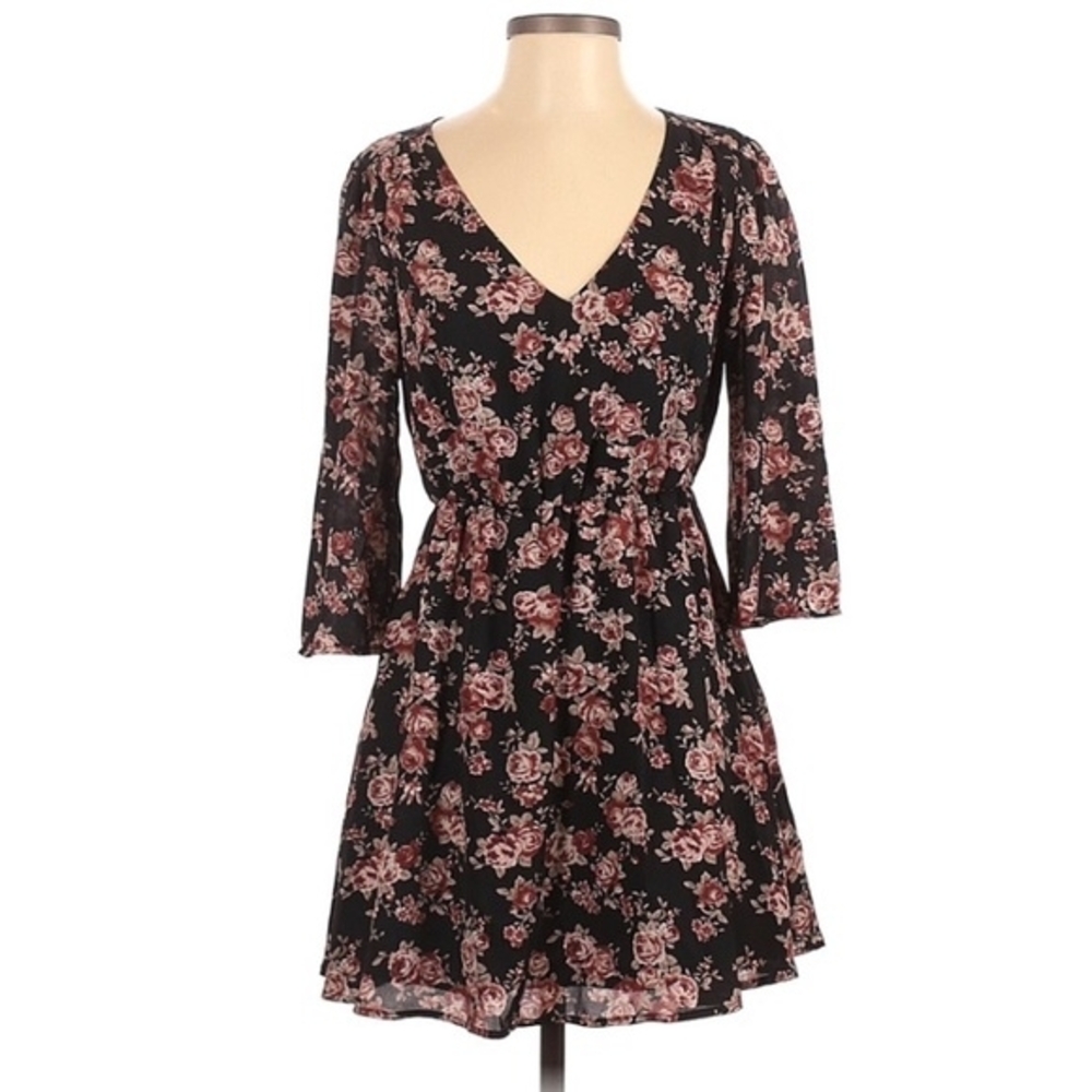 Forever 21 Black Floral Long Sleeve Dress